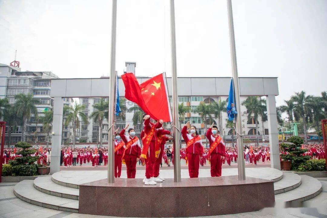 探索男友踢我腰了,感觉动不了了,解决难题得心应手