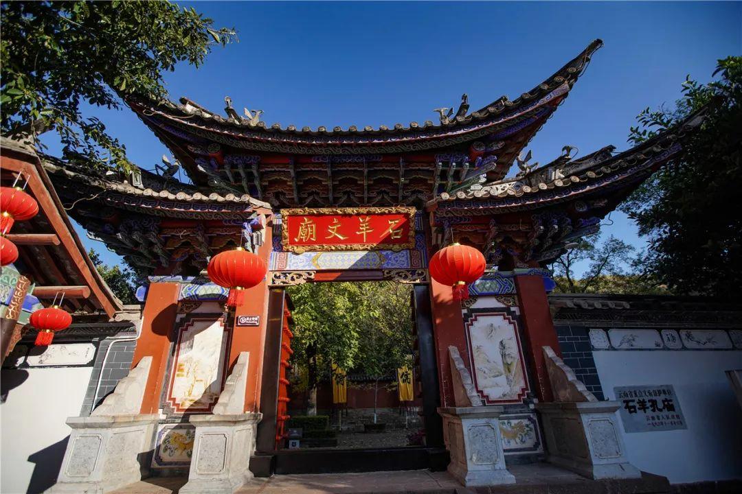 男友主动提出分手为什么一直没删除我所有联系方式，为什么还不说话
