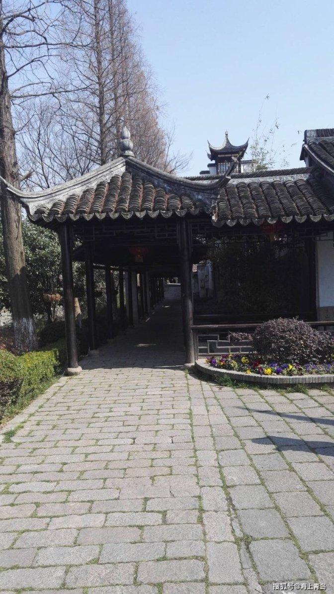 你觉得把开黄腔当成性骚扰是不是过于保守了?-专业有问必答平台